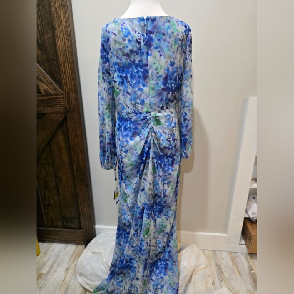 Adrianna Papell Abstract Floral Chiffon Gown NWT Size 14 Blue And White - Picture 4 of 5